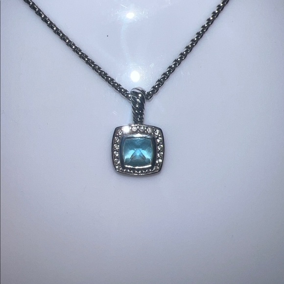 David Yurman Petite Albion Pendant Necklace in Sterling Silver with blue Topaz - Picture 13 of 17